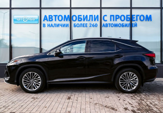 Подержанный автомобиль Lexus RX 2019 года (3 фото)