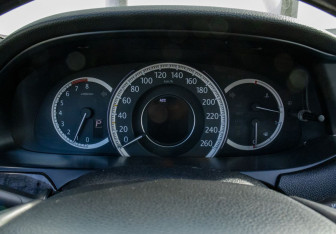 Подержанный автомобиль Honda Accord Sedan 2013 года (9 фото)