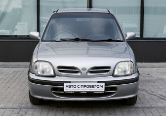 Подержанный автомобиль Nissan March Hatchback 1998 года (8 фото)
