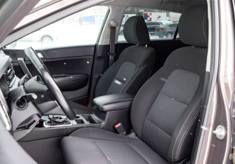 Подержанный автомобиль Kia Sportage 2018 года (9 фото)