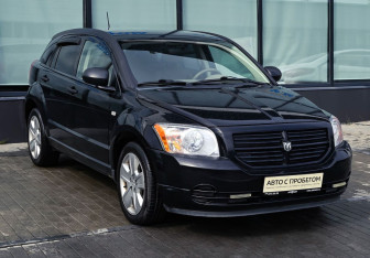 Подержанный автомобиль Dodge Caliber 2007 года (18 фото)