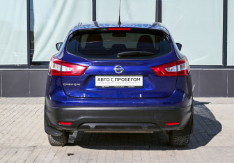 Подержанный автомобиль Nissan Qashqai 2014 года (4 фото)