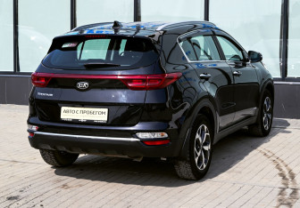 Подержанный автомобиль Kia Sportage 2021 года (5 фото)