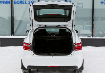 Подержанный автомобиль LADA (ВАЗ) Vesta Wagon 2019 года (21 фото)