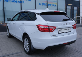 Подержанный автомобиль LADA (ВАЗ) Vesta Wagon 2019 года (3 фото)
