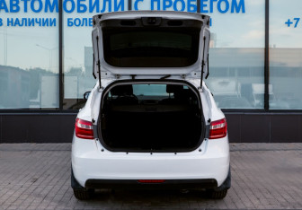 Подержанный автомобиль LADA (ВАЗ) Vesta Wagon 2021 года (19 фото)
