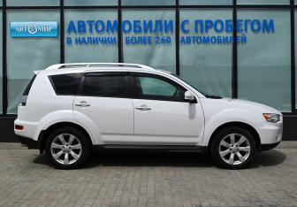 Подержанный автомобиль Mitsubishi Outlander 2010 года (6 фото)