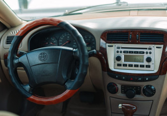 Подержанный автомобиль Brilliance M1 (BS6) 2007 года (10 фото)