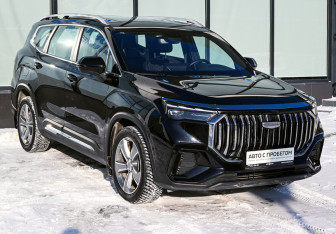 Подержанный автомобиль Geely Okavango 2024 года (7 фото)