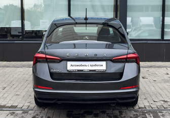 Подержанный автомобиль Skoda Rapid Liftback 2021 года (4 фото)