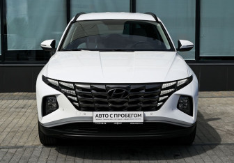 Подержанный автомобиль Hyundai Tucson 2023 года (8 фото)