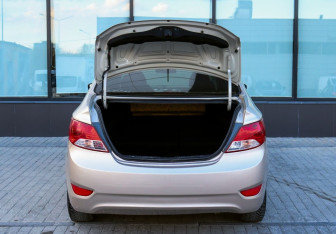 Подержанный автомобиль Hyundai Solaris Sedan 2014 года (20 фото)
