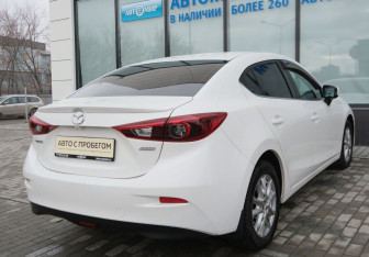 Подержанный автомобиль Mazda 3 Sedan 2014 года (5 фото)