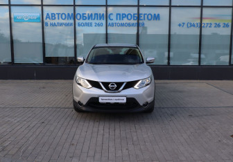 Подержанный автомобиль Nissan Qashqai 2018 года (8 фото)