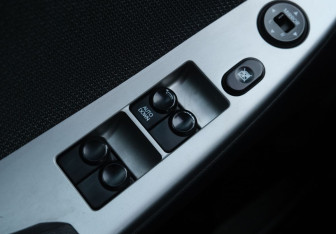 Подержанный автомобиль Hyundai Solaris Sedan 2011 года (11 фото)