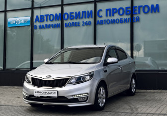 Подержанный автомобиль Kia Rio Sedan 2016 года (1 фото)
