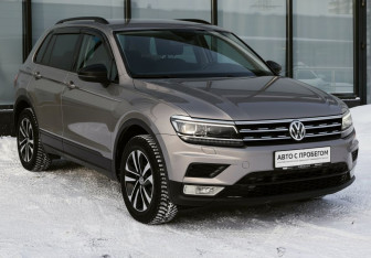 Подержанный автомобиль Volkswagen Tiguan 2019 года (7 фото)