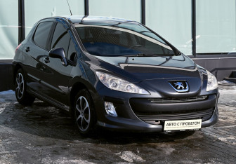 Подержанный автомобиль Peugeot 308 Hatchback 2010 года (7 фото)