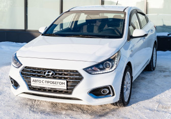 Подержанный автомобиль Hyundai Solaris Sedan 2017 года (2 фото)