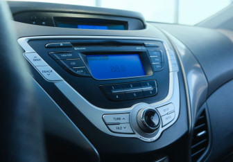 Подержанный автомобиль Hyundai Avante Sedan 2011 года (12 фото)