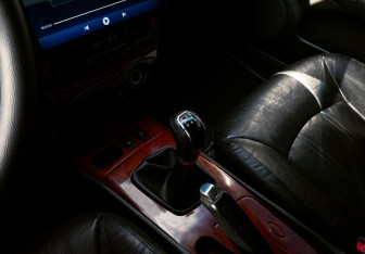 Подержанный автомобиль Hyundai Sonata 2004 года (10 фото)
