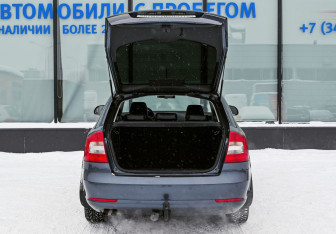 Подержанный автомобиль Skoda Octavia Liftback 2012 года (20 фото)