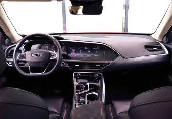 Подержанный автомобиль Geely Tugella 2022 года (19 фото)