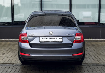 Подержанный автомобиль Skoda Octavia Liftback 2014 года (4 фото)
