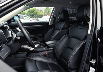 Подержанный автомобиль Geely Atlas Pro 2023 года (9 фото)