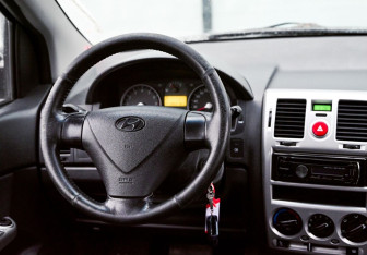 Подержанный автомобиль Hyundai Getz 2010 года (17 фото)