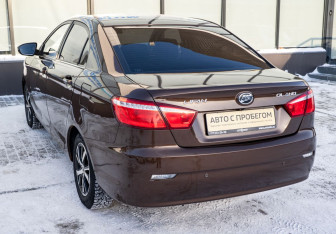 Подержанный автомобиль Lifan Solano 2017 года (3 фото)