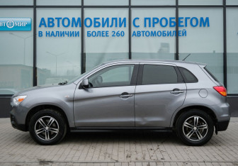 Подержанный автомобиль Mitsubishi ASX 2012 года (2 фото)