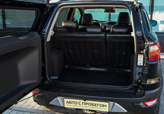 Подержанный автомобиль Ford EcoSport 2014 года (19 фото)