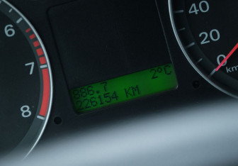 Подержанный автомобиль Ford C-MAX 2006 года (17 фото)