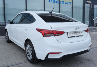 Подержанный автомобиль Hyundai Solaris Sedan 2018 года (3 фото)
