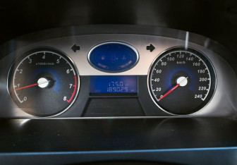 Подержанный автомобиль Geely Emgrand EC7 Sedan 2014 года (16 фото)