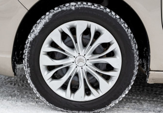 Подержанный автомобиль Citroen C4 Hatchback 2012 года (21 фото)