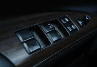 Подержанный автомобиль Nissan Teana 2012 года (11 фото)