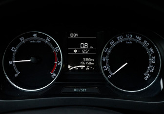 Подержанный автомобиль Skoda Rapid Liftback 2019 года (10 фото)