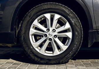 Подержанный автомобиль Nissan X-Trail 2016 года (22 фото)