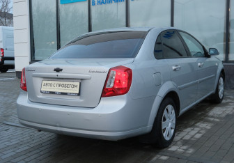 Подержанный автомобиль Chevrolet Lacetti Sedan 2007 года (5 фото)