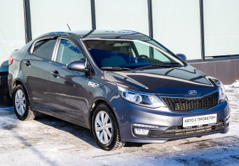 Подержанный автомобиль Kia Rio Sedan 2016 года (7 фото)
