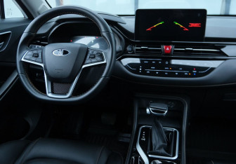 Подержанный автомобиль Москвич 3 2024 года (10 фото)