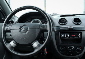 Подержанный автомобиль Chevrolet Lacetti Hatchback 2008 года (10 фото)