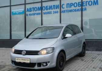 Подержанный автомобиль Volkswagen Golf Plus 2009 года (1 фото)