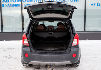 Подержанный автомобиль Opel Antara 2014 года (19 фото)