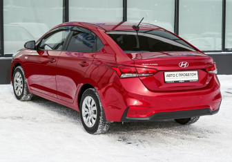 Подержанный автомобиль Hyundai Solaris Sedan 2017 года (3 фото)