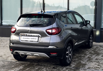 Подержанный автомобиль Renault Kaptur 2017 года (5 фото)