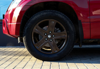 Подержанный автомобиль Suzuki Grand Vitara 2008 года (20 фото)