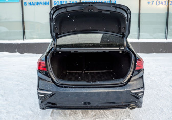 Подержанный автомобиль Kia Cerato Sedan 2021 года (17 фото)